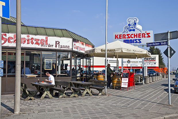 Kerscher's Imbiss von der Ergersheimer Stra&szlig;e.