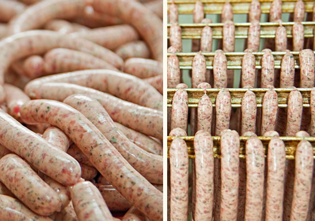 Unsere qualifizierten Mitarbeiter stellen unsere Fleisch- und Wurstwaren frisch her.